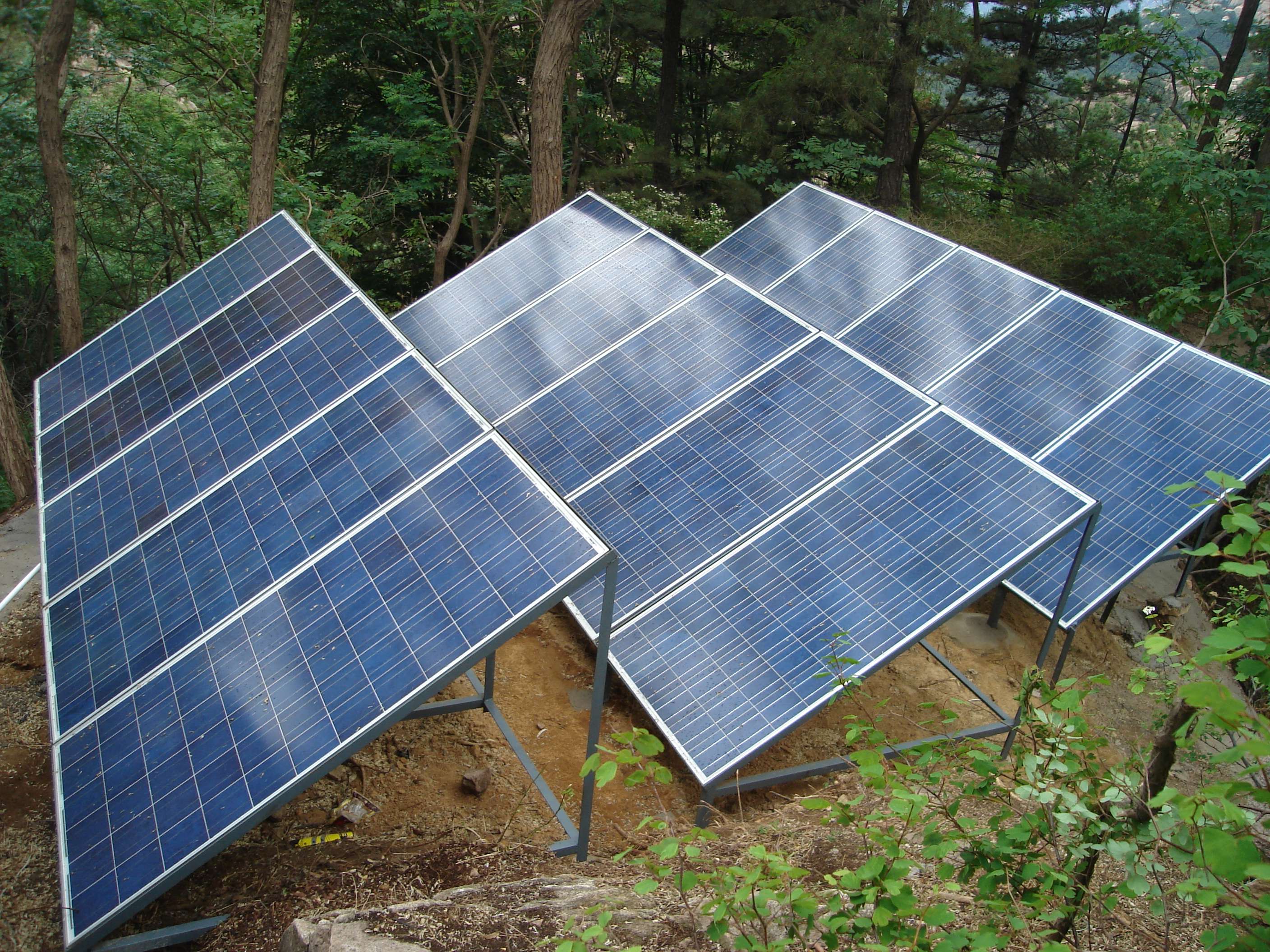 SLI96-10K 光伏離網(wǎng)逆變電源(圖1)